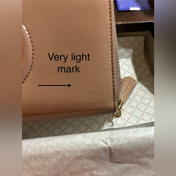 Gucci Soho Zip Around Wallet - Picture 4 of 13